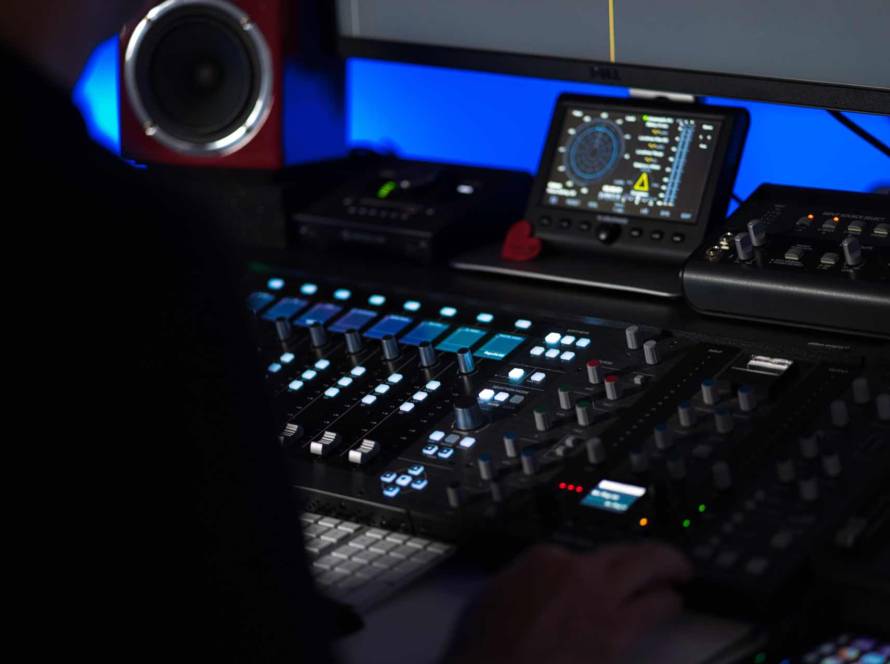 Sunteem records - Solid State Logic UF8