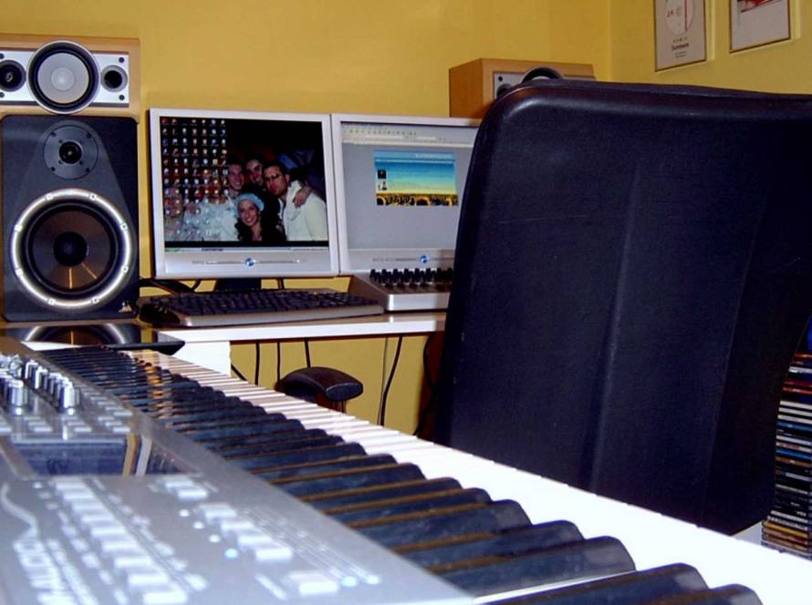 Sunteem records - historie